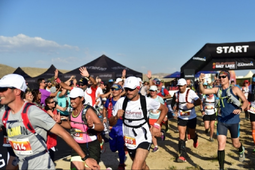 Tuz Gölü Ultra Maratonu başladı