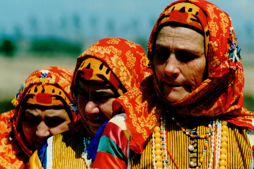 Servet Somuncuoğlunun Don Kazakları yeniden yayınlandı
