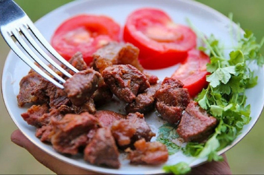 Kurban etini yerken ve saklarken bunlara dikkat