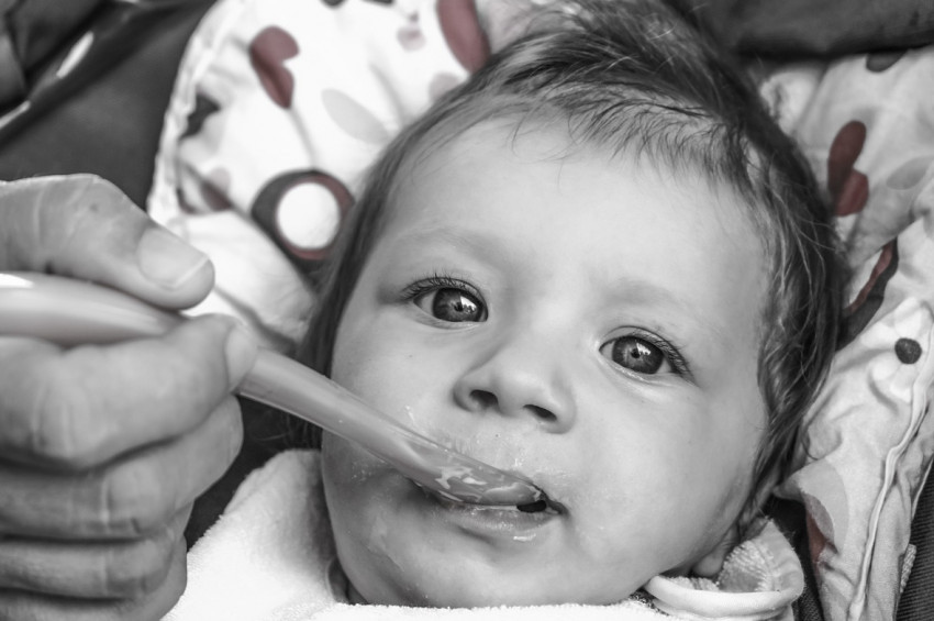 Püre yemek bebekte yutma bozukluğu yapabilir