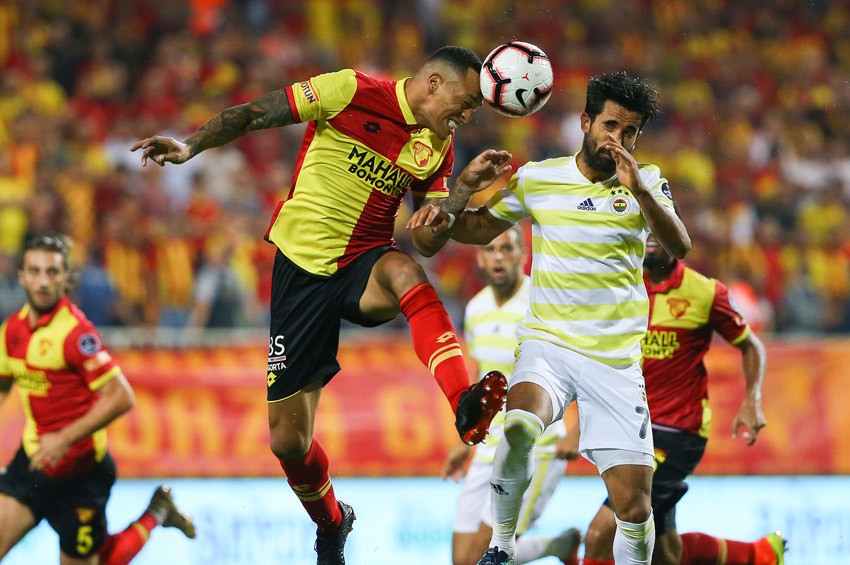 Göztepe Fenerbahçenin keyfini kaçırdı: 1-0