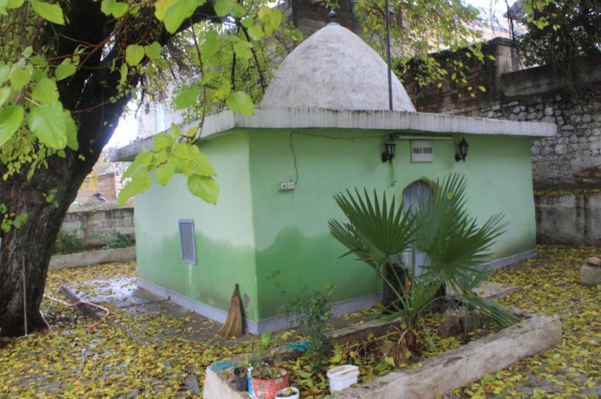 Hulk Dedenin Havuzu 88 yıldır Kilisi serinletiyor