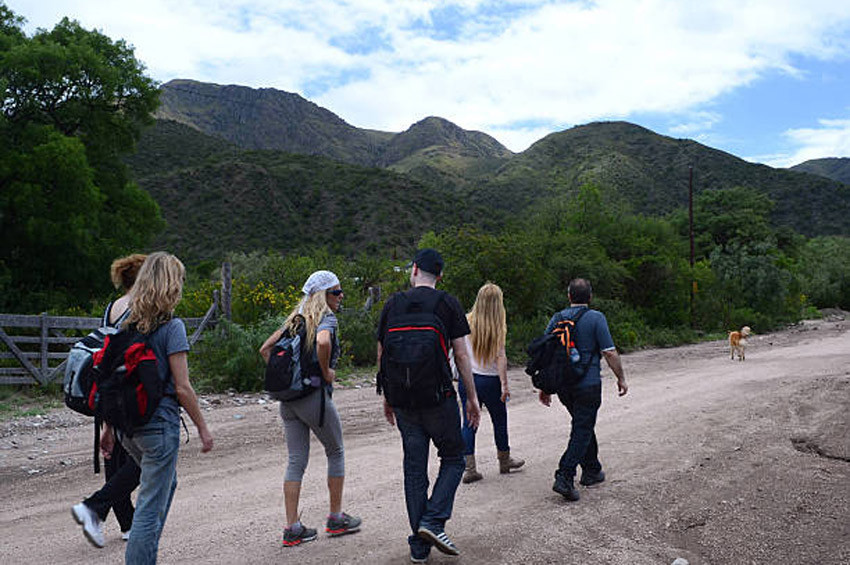 UFO meraklıları Uritorco tepelerine akın etti