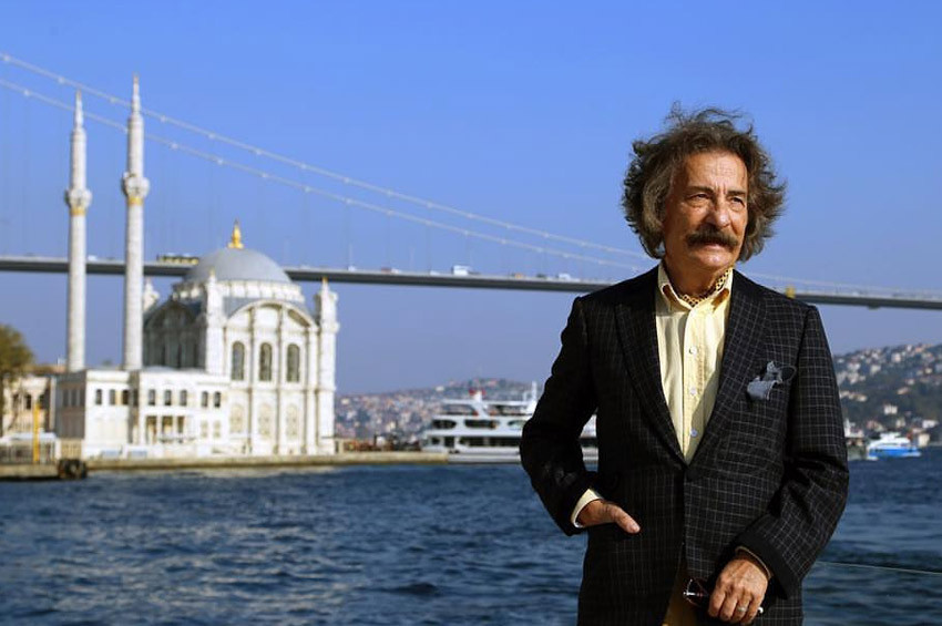 Timur Selçuk 50. sanat yılını kutluyor