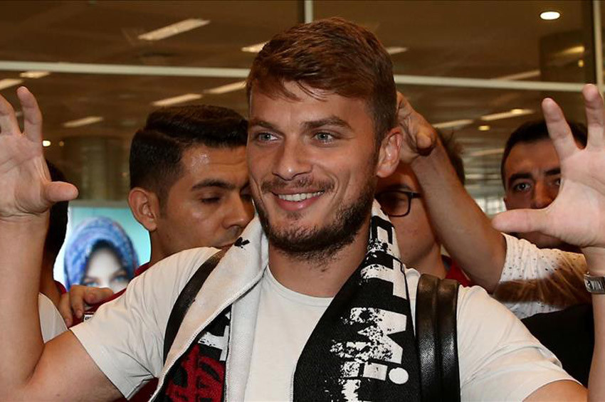 Adem Ljajic resmen Beşiktaşlı oldu
