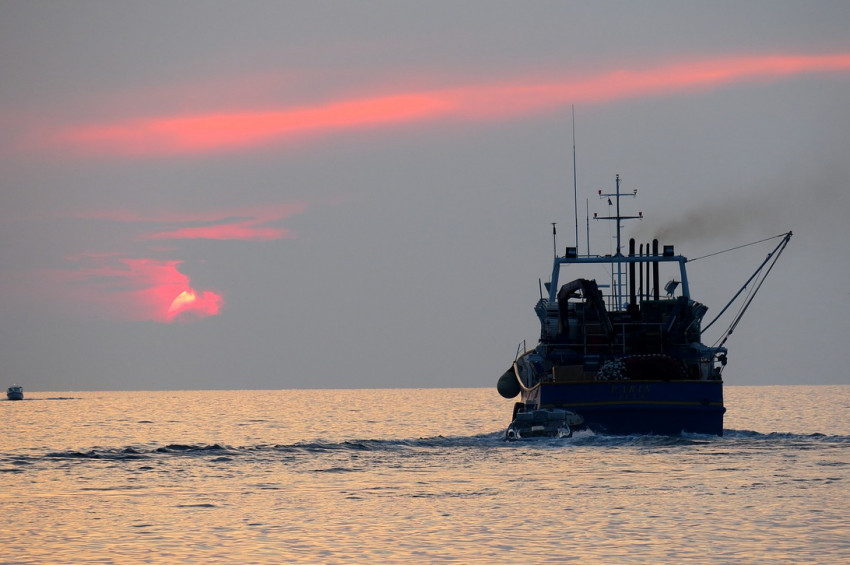 Balık avlama sezonu başladı tekneler denizlerde