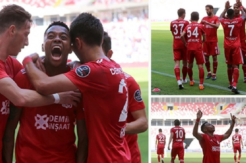 Sivasspor, Bursasporu Robinho ile geçti