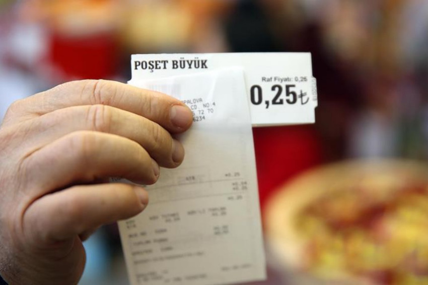 Plastik poşetler parayla satılmaya başladı