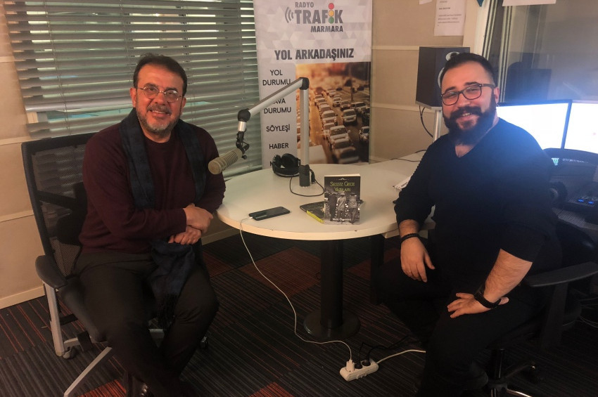 Nebil Özgentürk: Evinde kitap olmayan aileler var.