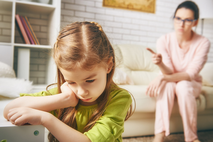 Uzmanlar ebeveynleri karne tepkisi konusunda uyarıyor