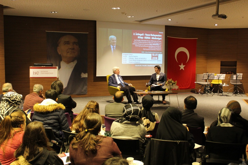 Beşir Ayvazoğlu: Basılı kitaplar daha uzun süre hayatımızda olacak