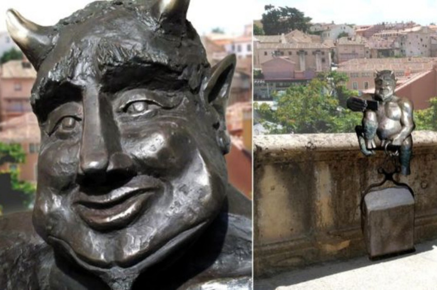 İspanyada sempatik şeytan heykeline tepki