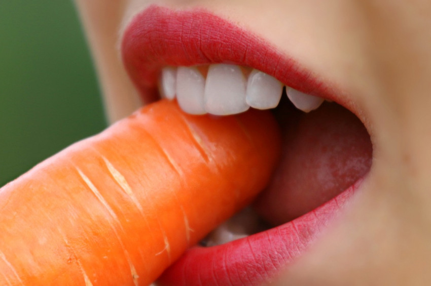 Diş eti iltihabı ile Alzheimer arasında bağlantı çıktı