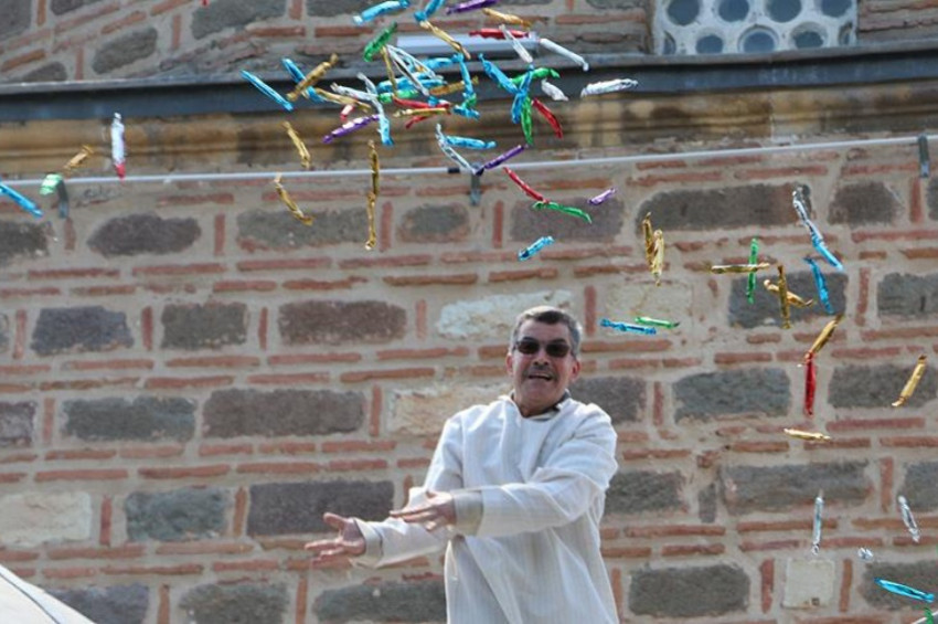 Manisada 28 Nisanda 6 ton Mesir macunu saçılacak