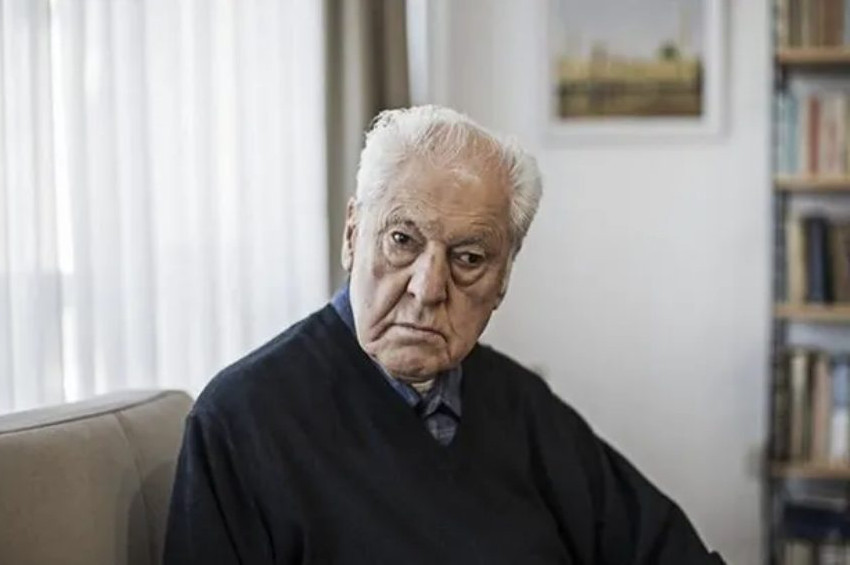 Nuri Pakdil, Sokrates ve Protagoras