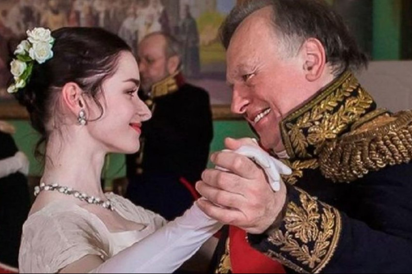 Rus Tarihçi Oleg Sokolov sevgilisini parçaladı