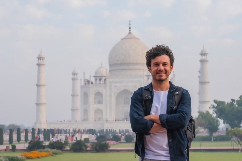 Buray hayranlarına Hindistandan seslendi