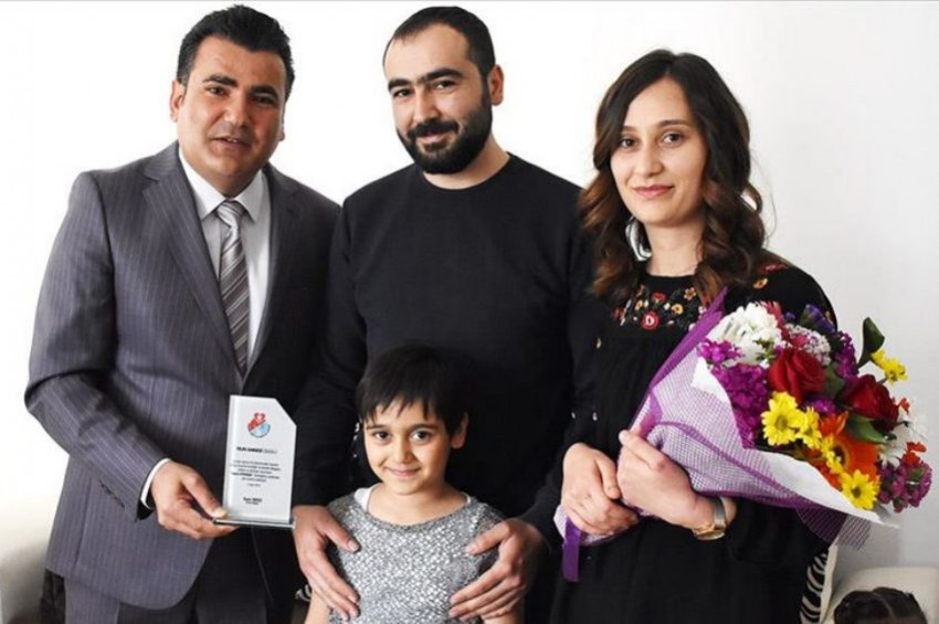 Kızı için canını ortaya koydu yılın annesi oldu
