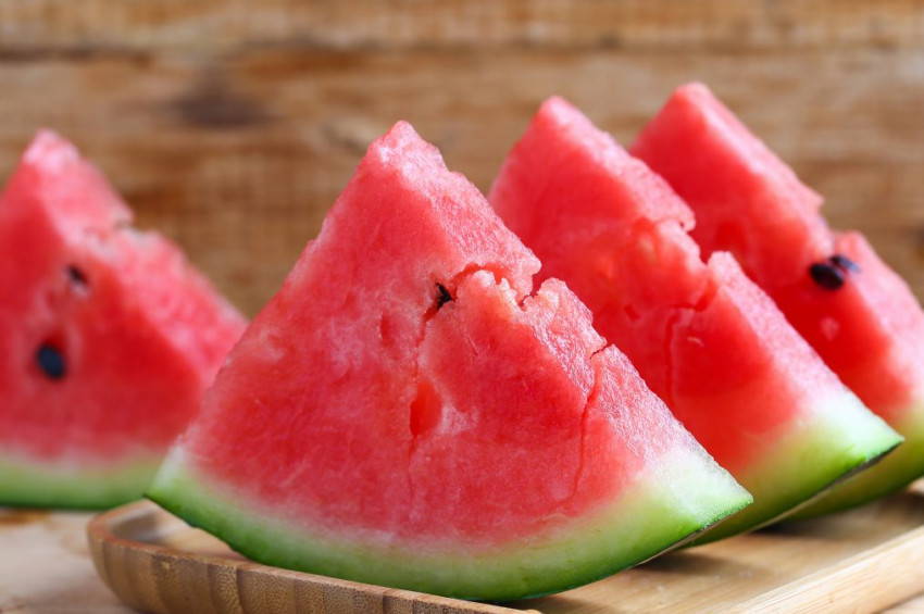 Yazın karpuz yemek için 11 önemli sebep