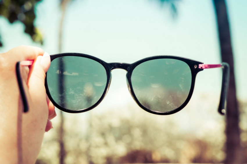 Güneş Gözlüğü ile ilgili doğru sanılan yanlışlar…