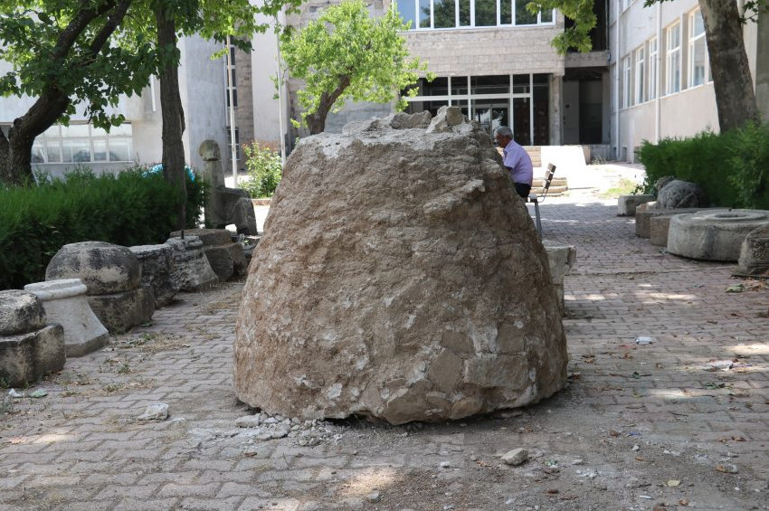 250 yıllık Osmanlı buzdolabı: Taş küp bulundu