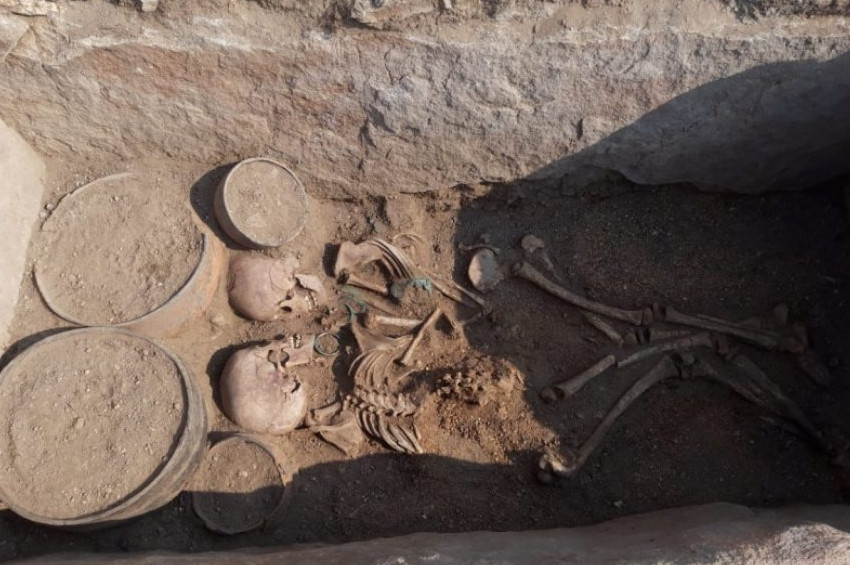 5 bin yıllık mezardan ölümsüz aşk çıktı