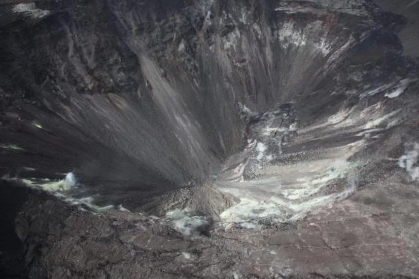 Geçen yıl ateş püsküren Kilauea volkanını su bastı!
