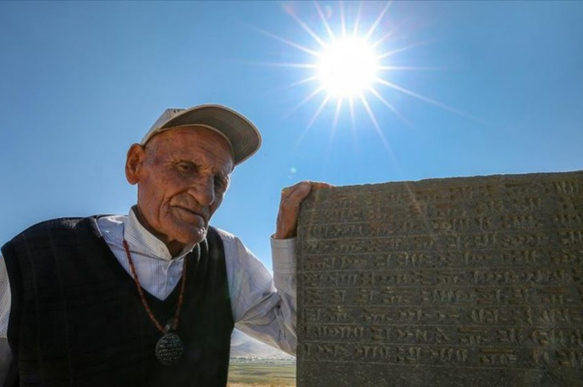 Urartuca konuşan adam görevini bırakıyor