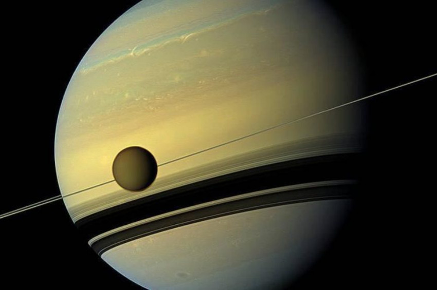 Satürnün Titan uydusunda gizemli molekül keşfedildi