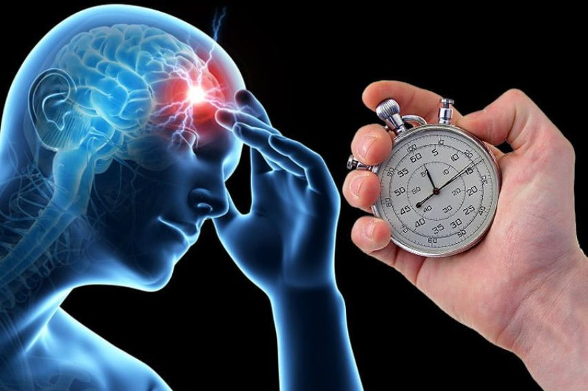 Beyin kanamasında zaman altından daha değerli
