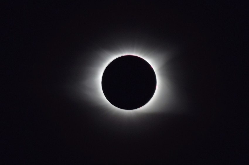 14 - 15 Aralık Tam Güneş Tutulması, Saros 142 ve Yeni Ay