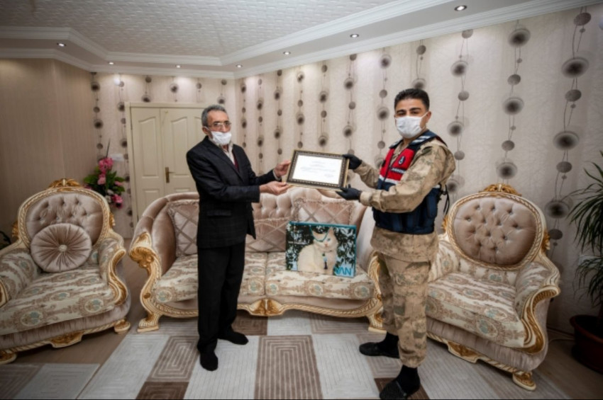 Koronavirüslü hastaları gizleyen muhtar görevden alındı