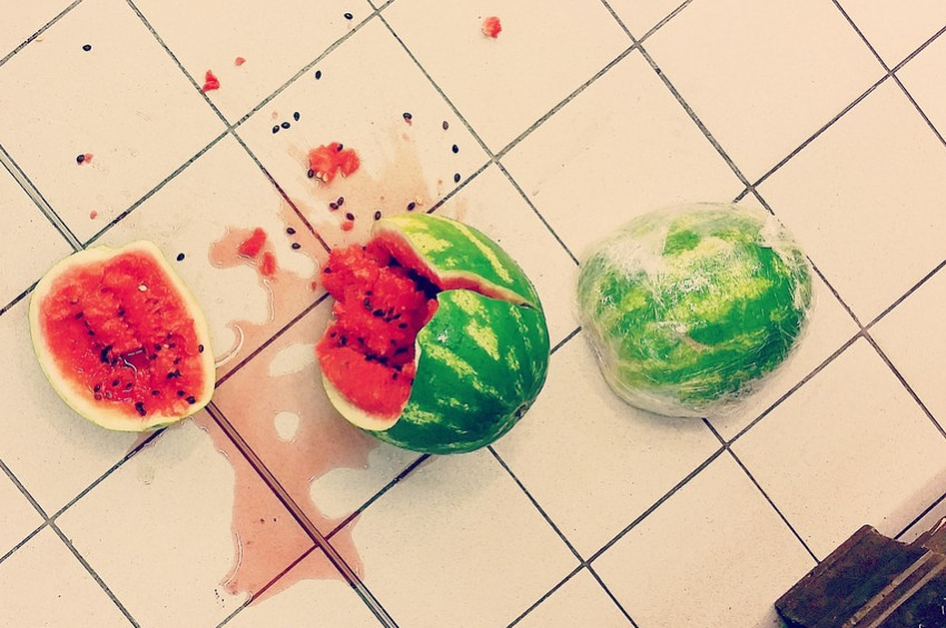 Evde kalırken yaşanabilecek ev kazalarına dikkat