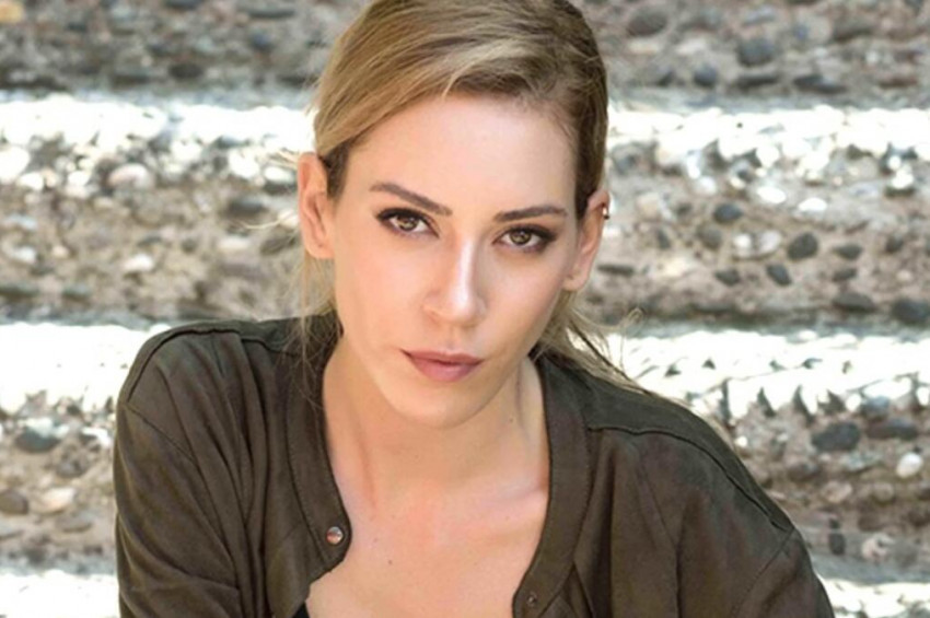 Sinem Kobal hamile yogasına başladı