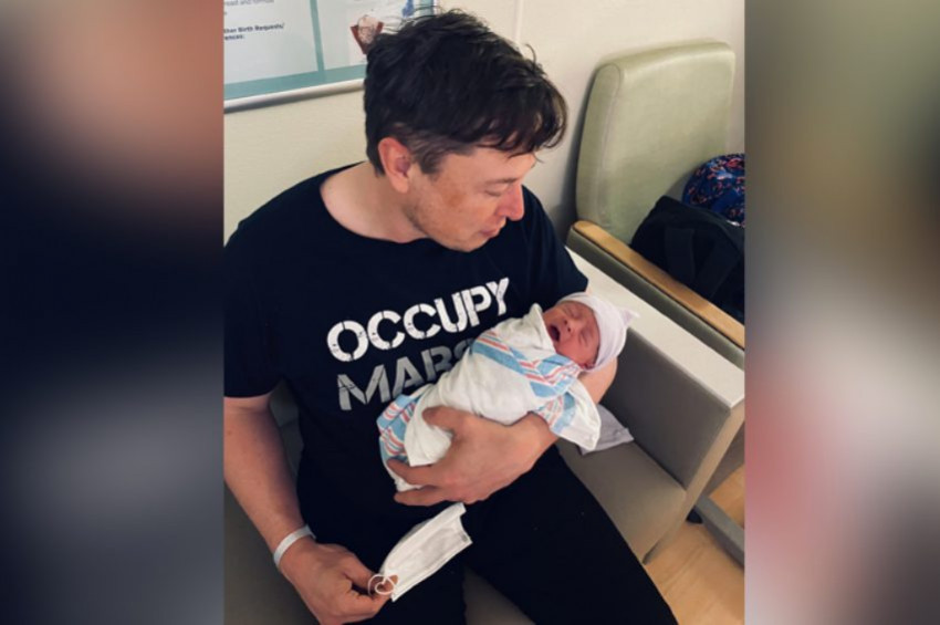 Elon Musk, oğlunun ismini değiştirdi