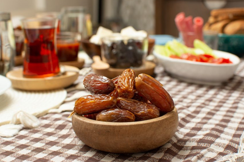 Gün boyu enerji vererek tok tutacak sahur önerileri