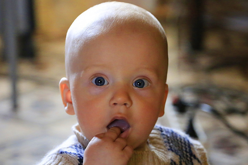 Bebeğinizin diş çıkardığını nasıl anlarsınız?