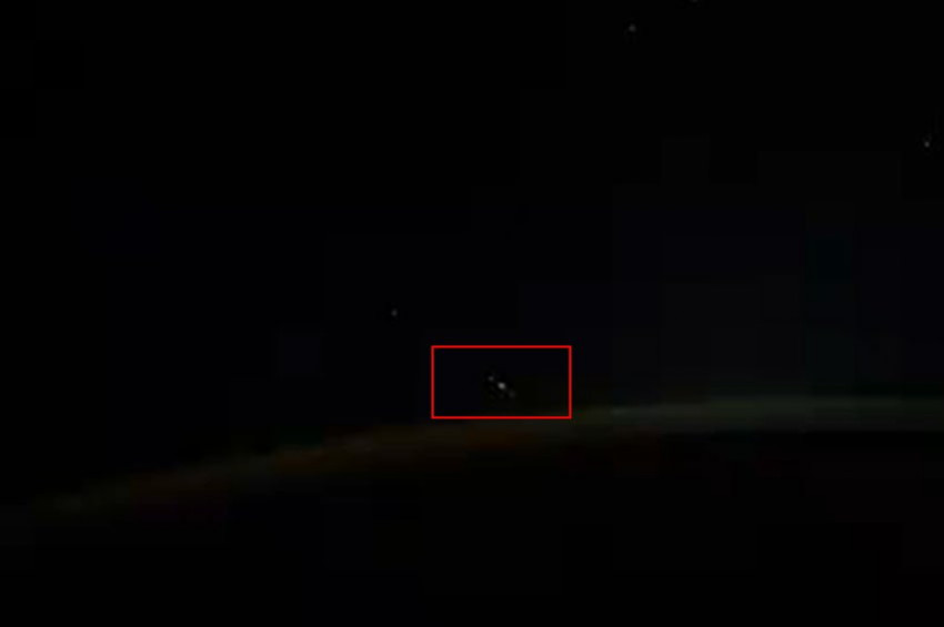 Rus Kozmonot, Ne Olduğu Bilinmeyen 5 Düzenli Obje Gördü