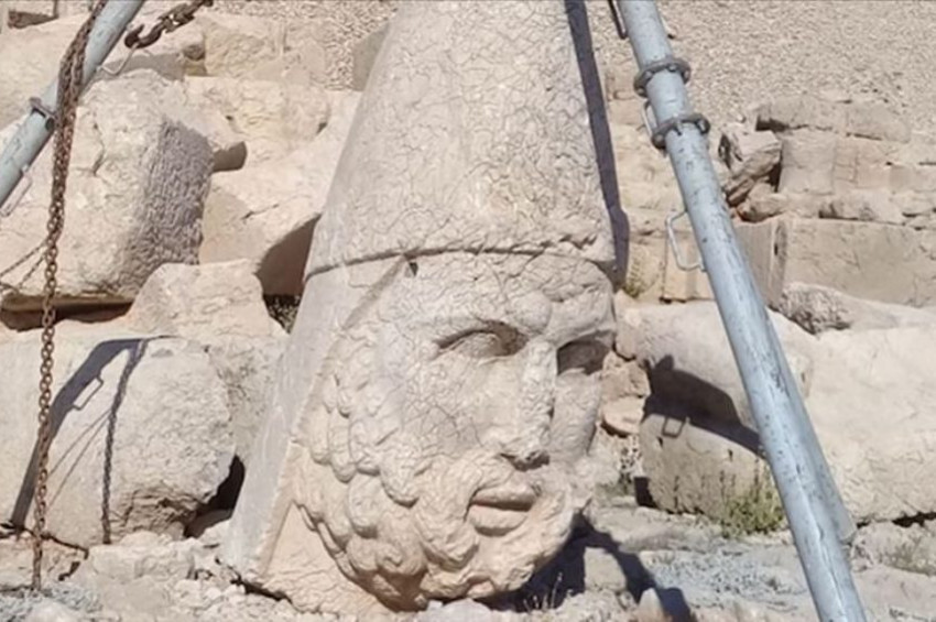 Nemruttaki 2 bin yıllık Herkül heykeli devrilme tehlikesi atlattı