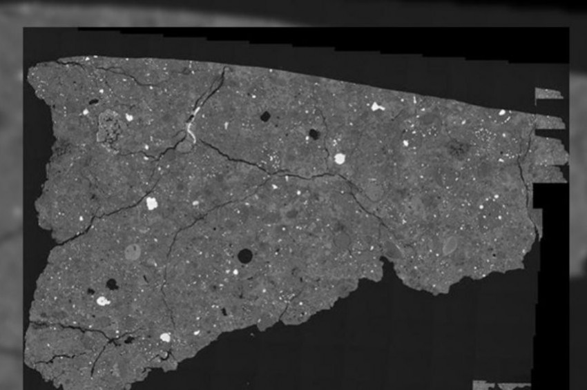 Antarktikada bulunan göktaşı yaşamın doğuşu için umut oldu