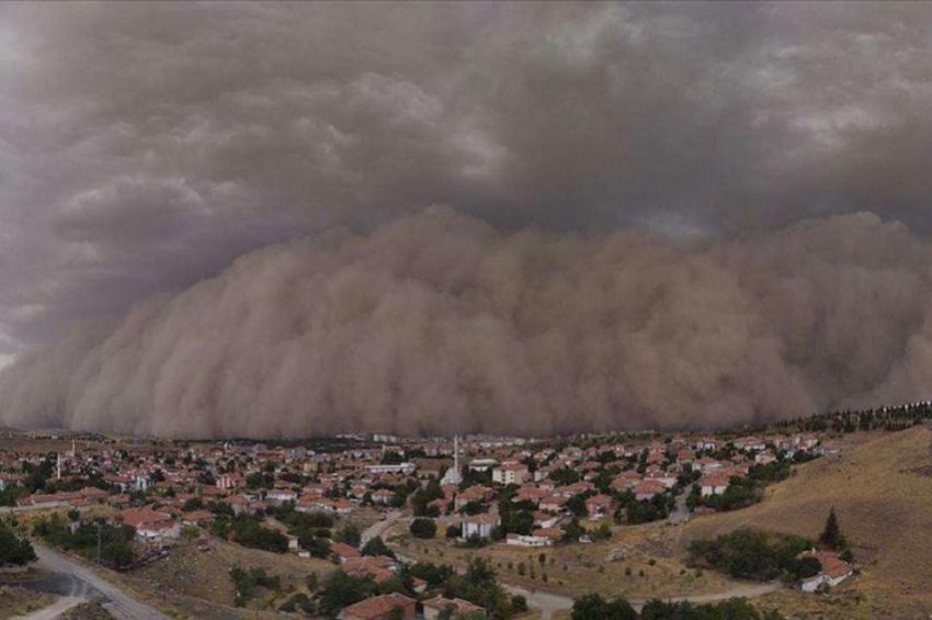 Toz fırtınası ve kuvvetli rüzgar öldürebilir uyarısı