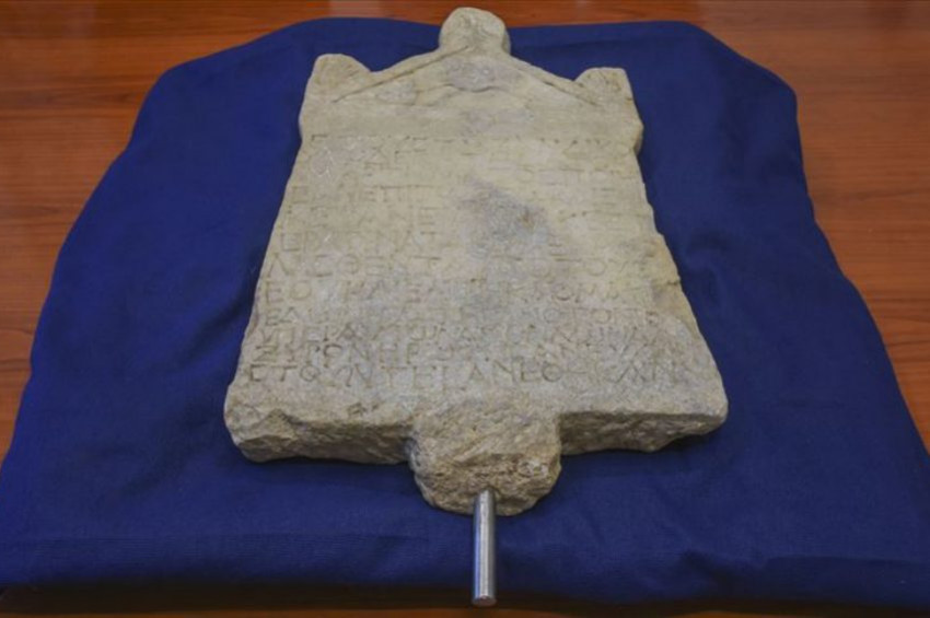 İtalyaya kaçırılan 1800 yıllık kefaret yazıtı geri alındı