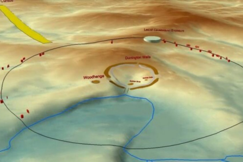 Stonehenge yakınlarında dev çember anıt bulundu