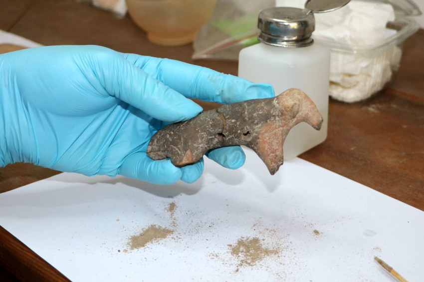 Çanakkalede 3 bin yıllık  koç figürü bulundu