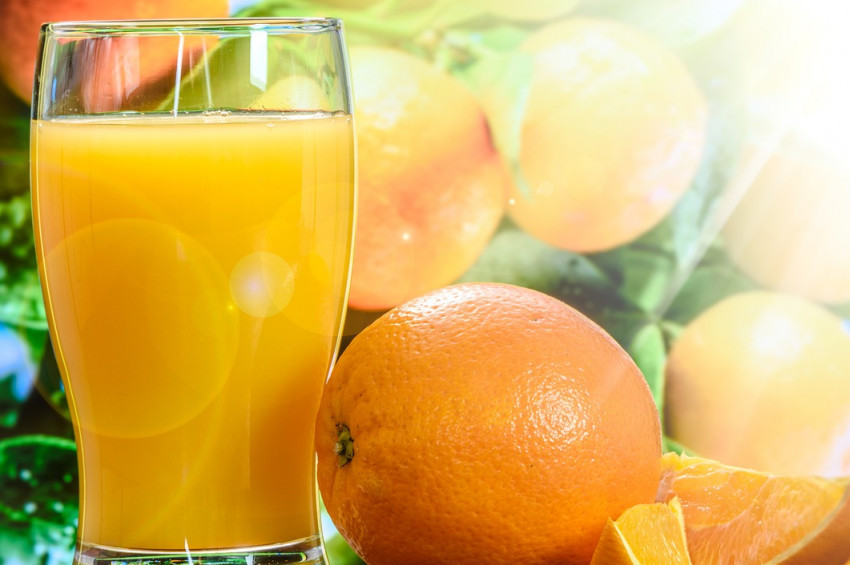 Soğuk kış günlerinde taze portakal suyu içilmeli