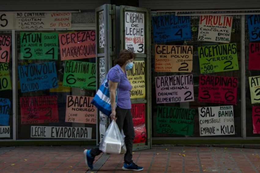 Venezuela, Bolivardan altı sıfır attı