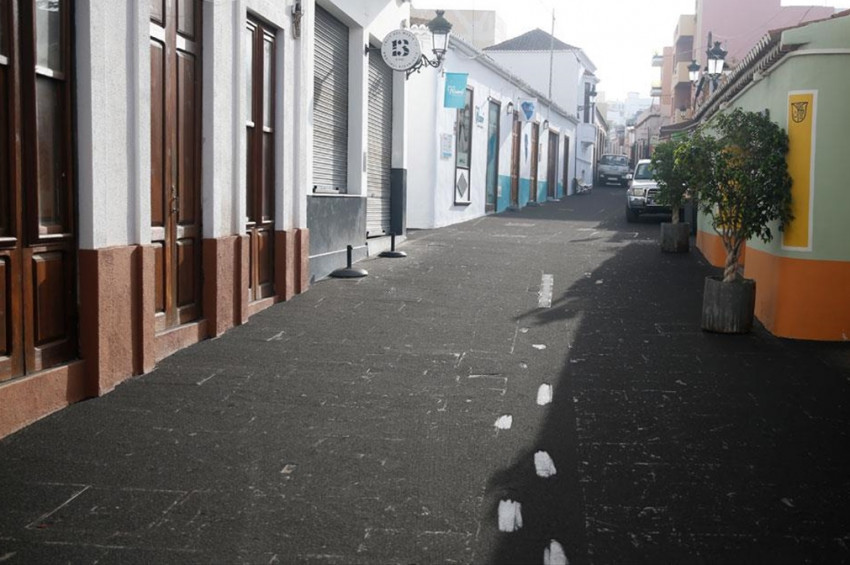 La Palma Adası yanardağ külleri ile kaplandı