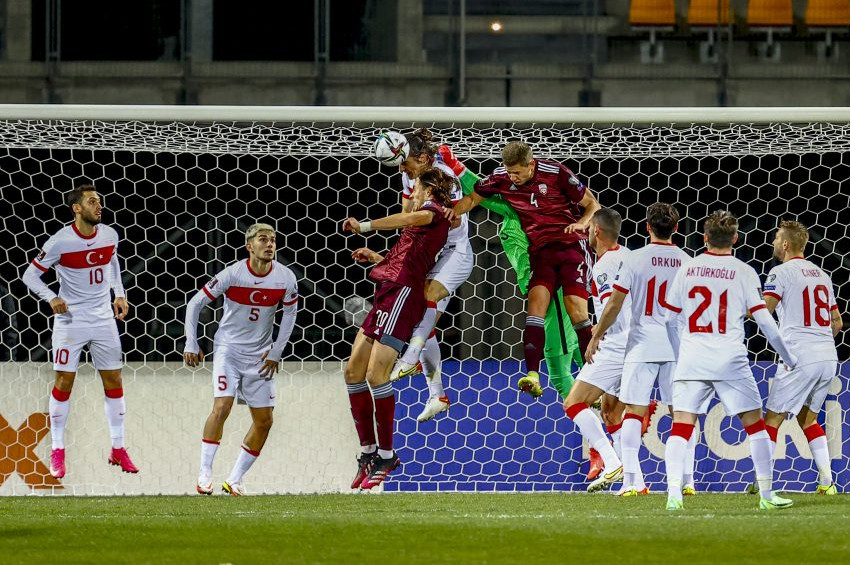 Türkiye, Letonyada son dakika penaltısı ile güldü: 1-2