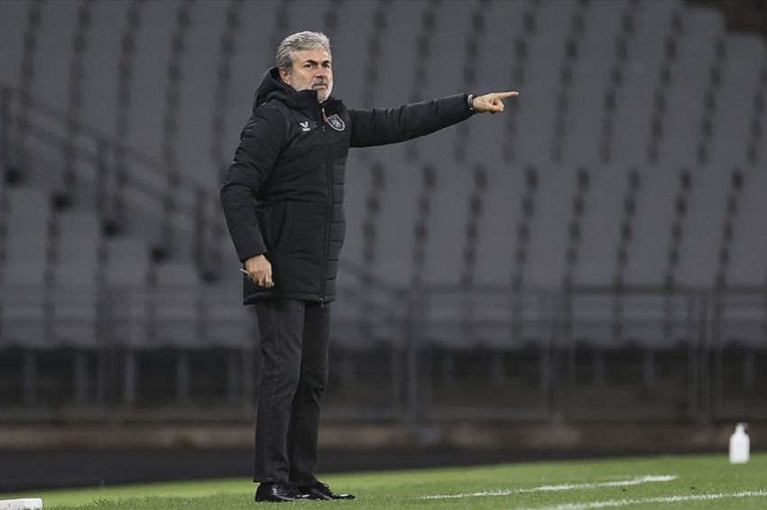 Medipol Başakşehir Yönetimi Aykut Kocamanın istifasını kabul etti