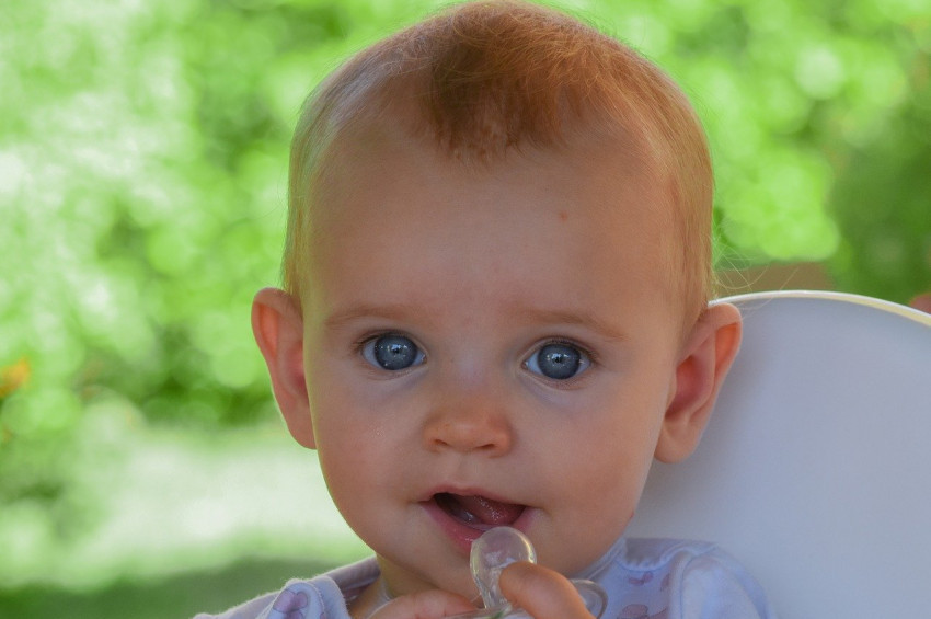 Emzik ve parmak emme alışkanlığının zararı nedir?